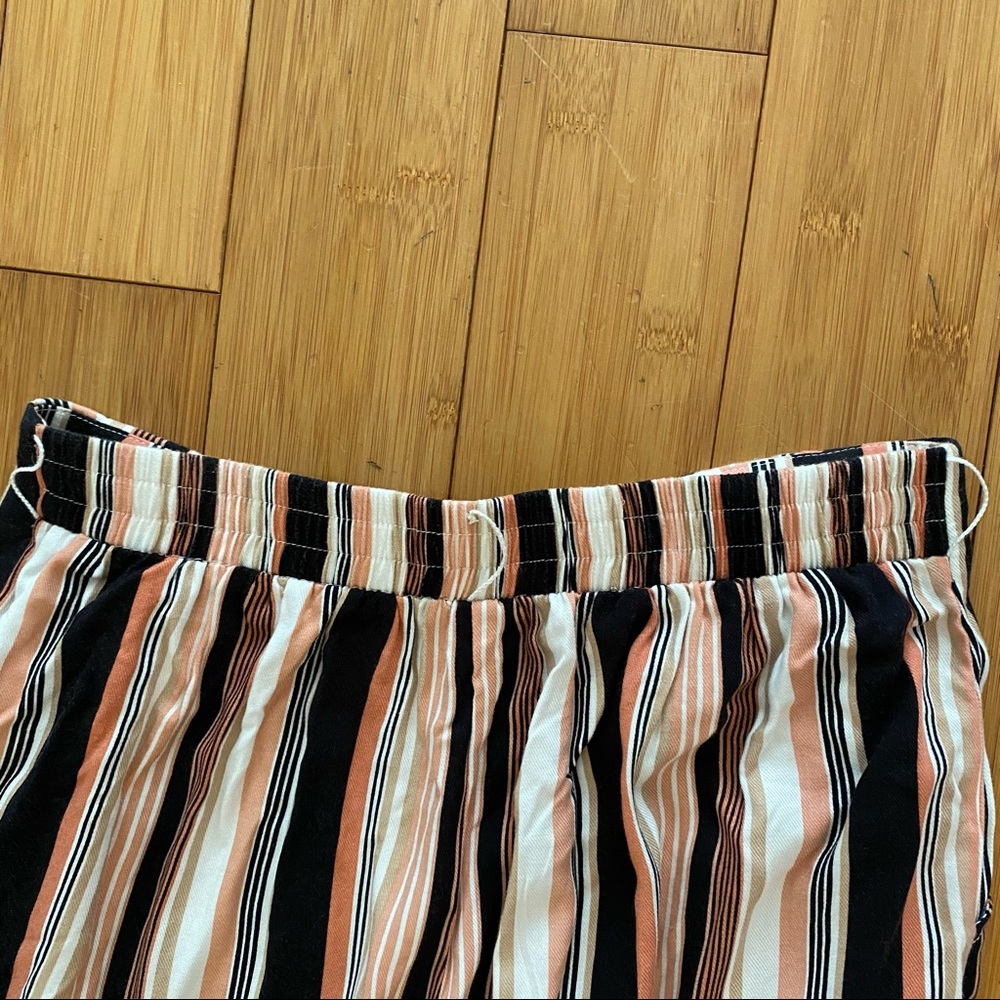 Striped Wide Leg pants - Picture 5 of 5